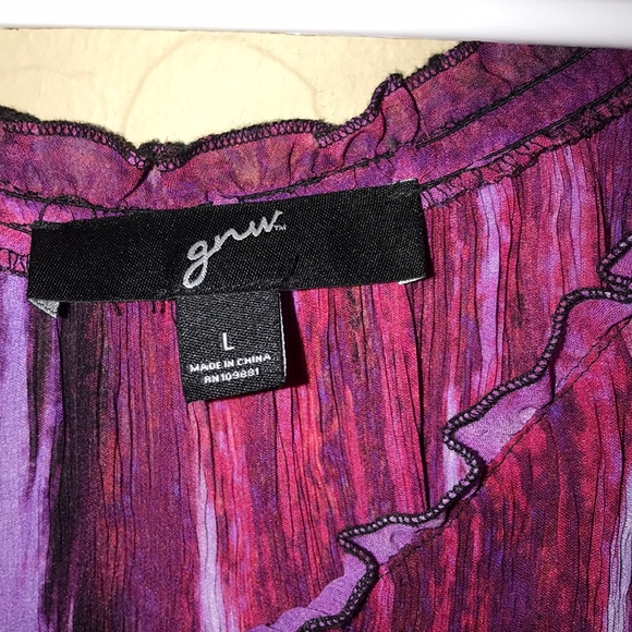 Top - Picture 3 of 4